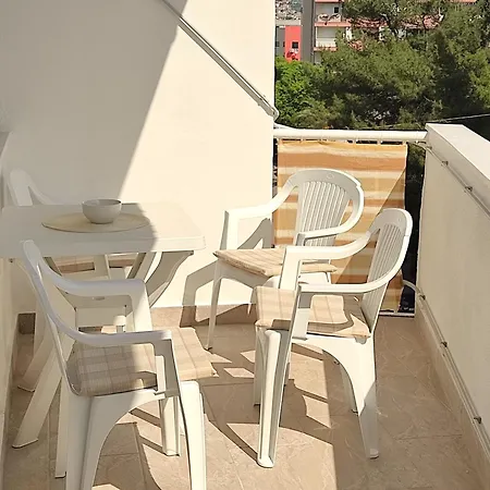 Nadja Apartament *